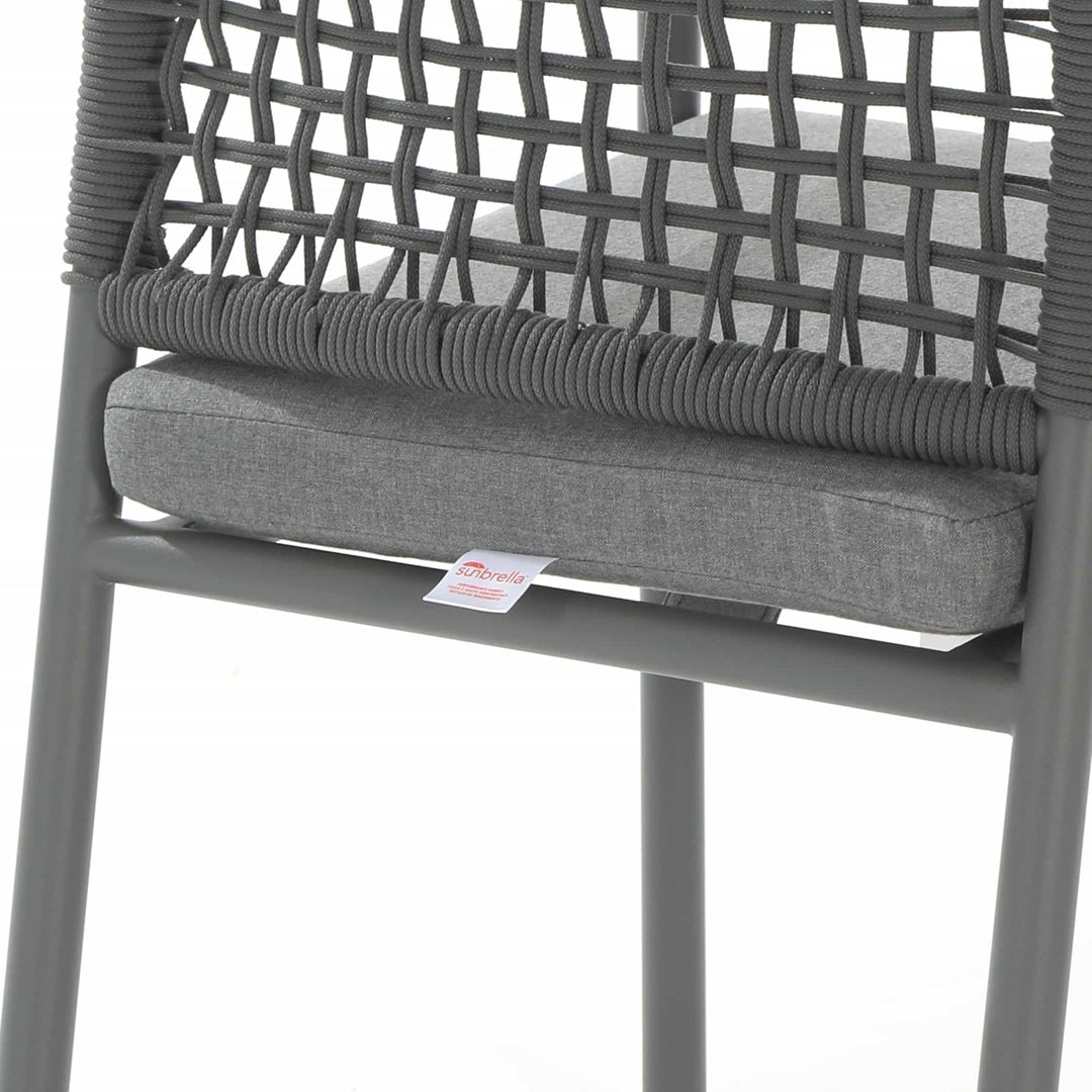 Riviera Outdoor-Esszimmerstuhl aus geflochtenem Aluminium