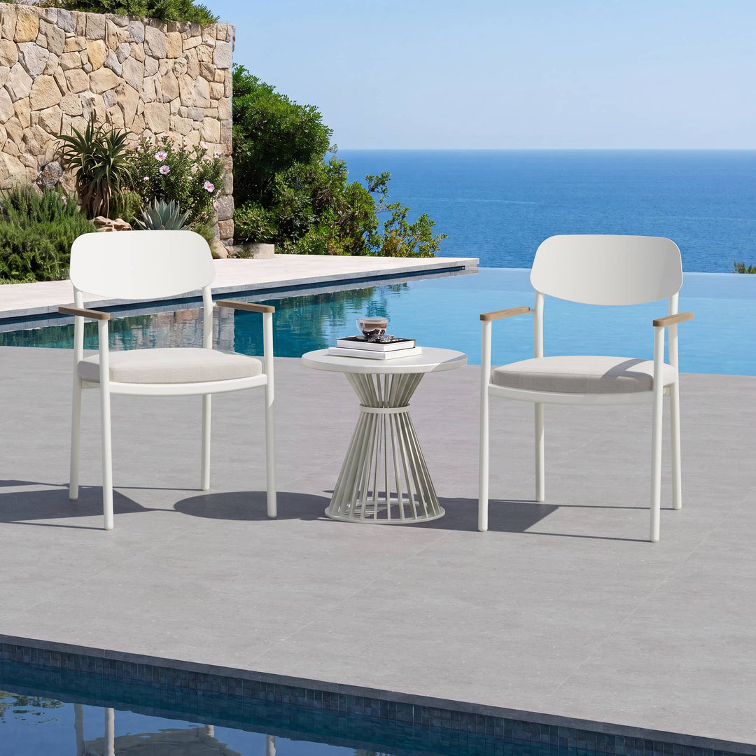 Riviera Outdoor-Esszimmerstuhl aus geflochtenem Aluminium