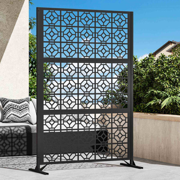 4'x6' Metal Outdoor Privacy Screen with Decorative Pattern