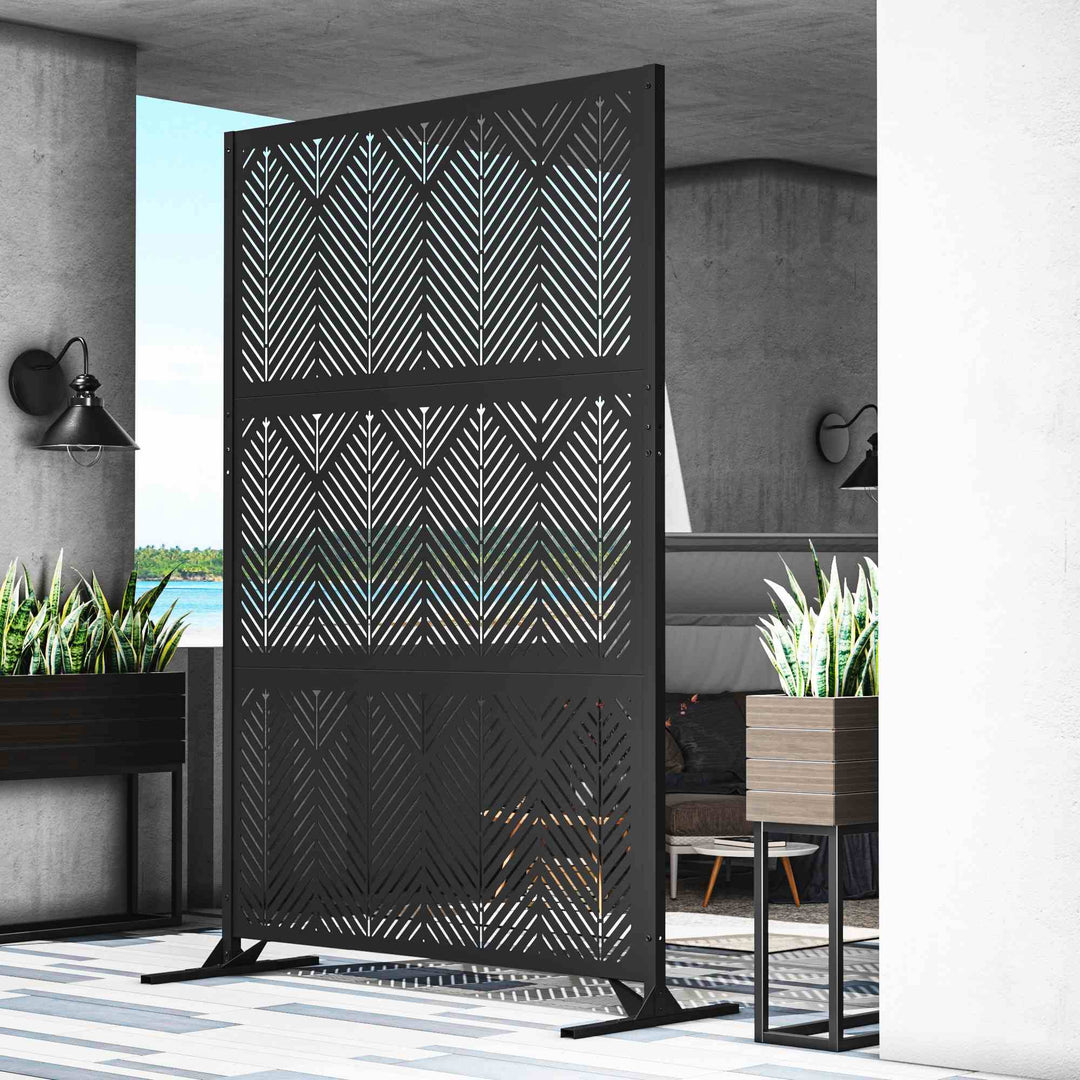 4'x6' Sichtschutzwand aus Metall für den Außenbereich mit Dekorationsmuster